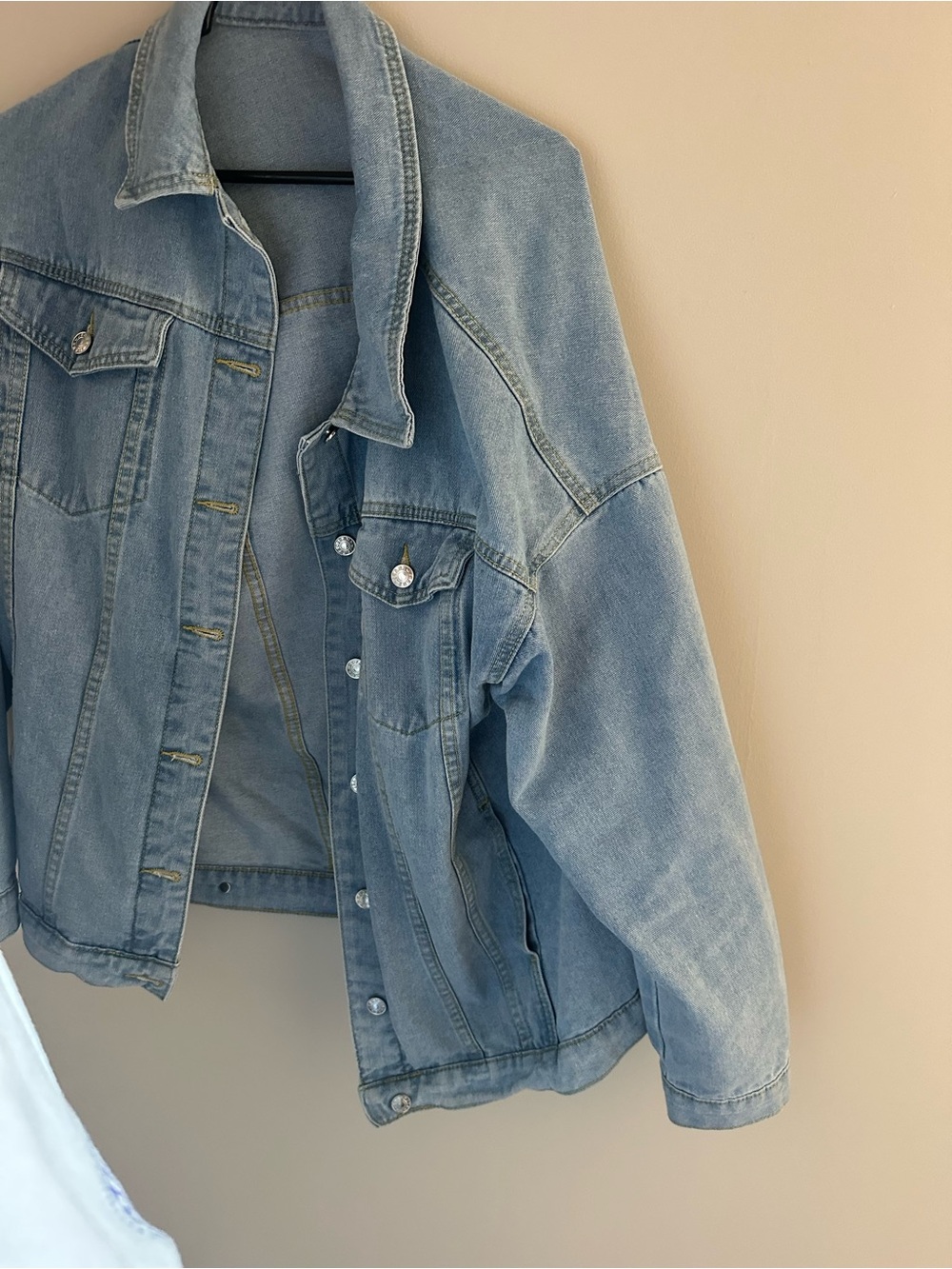 Light Wash Denim Jacket - Women's Casual Trucker